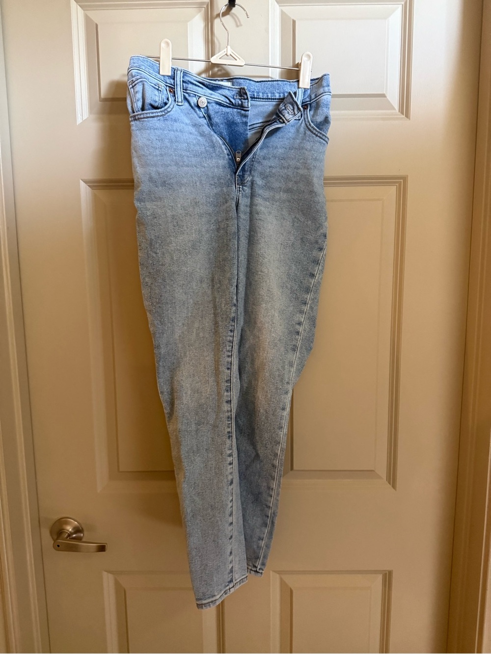 Abercrombie & Fitch High-Rise Light Blue Jeans